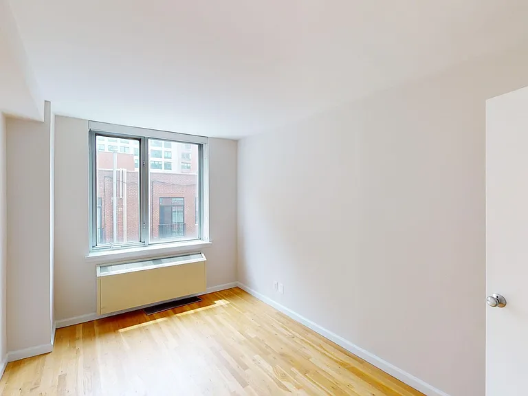 21 Chelsea — Photo 72