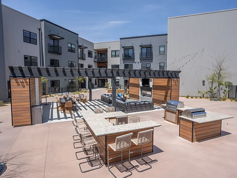 The Junction (2120 Santa Barbara Ave) — Photo 41