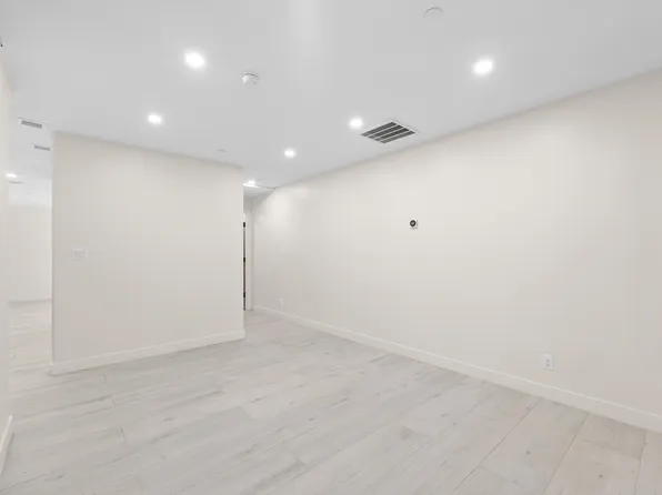 310 Fenimore Street image 32 of 48