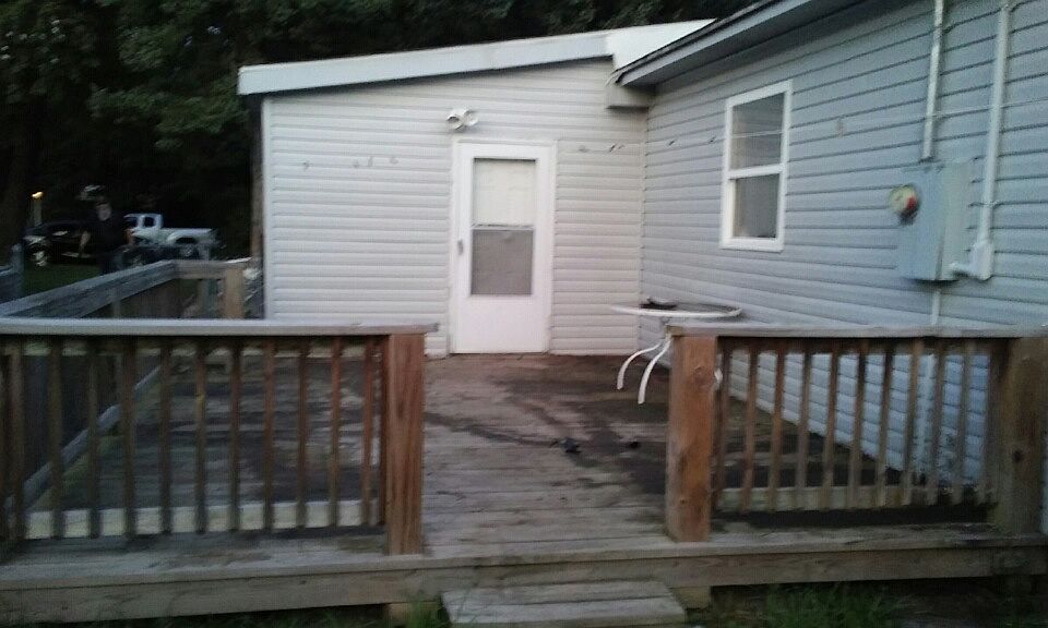 2nd image of 822 Massachusetts Ave