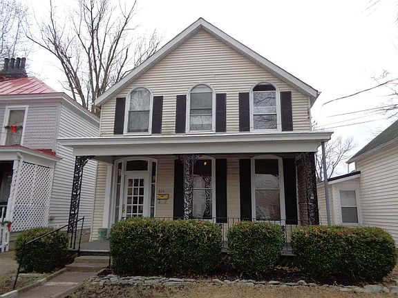 2nd image of 424 Forest Ave