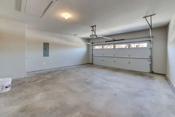 7724 S Chestnut Ave — Photo 5