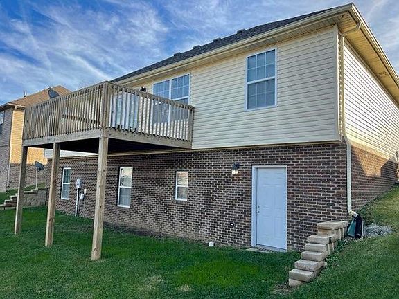 3rd image of 521 Southpoint Dr