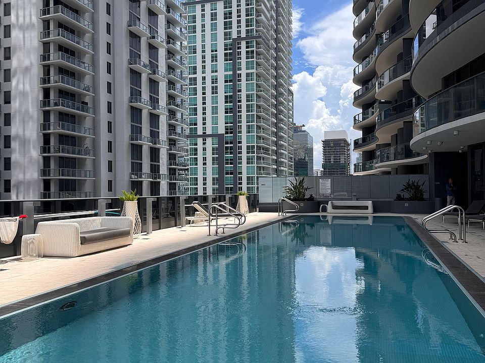 1st image of 1000 Brickel Plz #Penthouse 5307