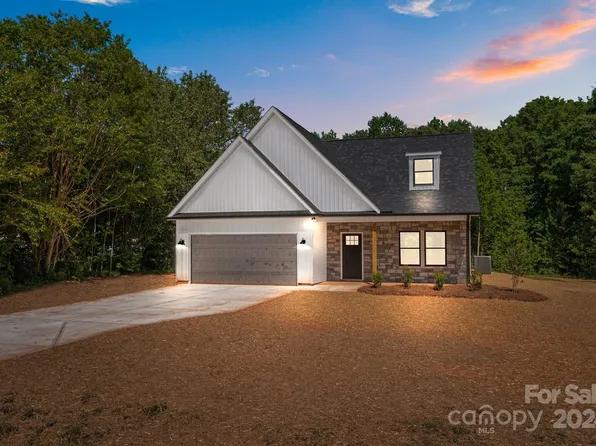415 Candlewick Dr, Salisbury, NC 28144