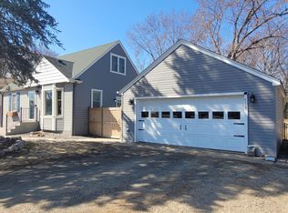 4117 White Bear Ave N, Saint Paul, MN 55110