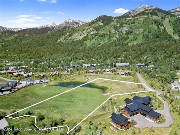 7240 N Bowman Rd, Jackson, WY 83001