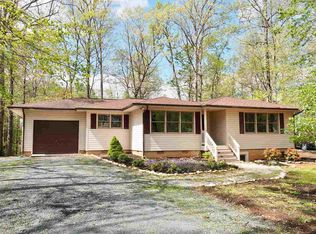 6 Nahor Dr, Palmyra, VA 22963