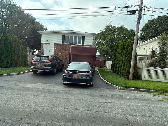 3rd image of 45 3rd St