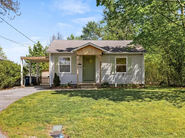 804 NW B St, Bentonville, AR 72712