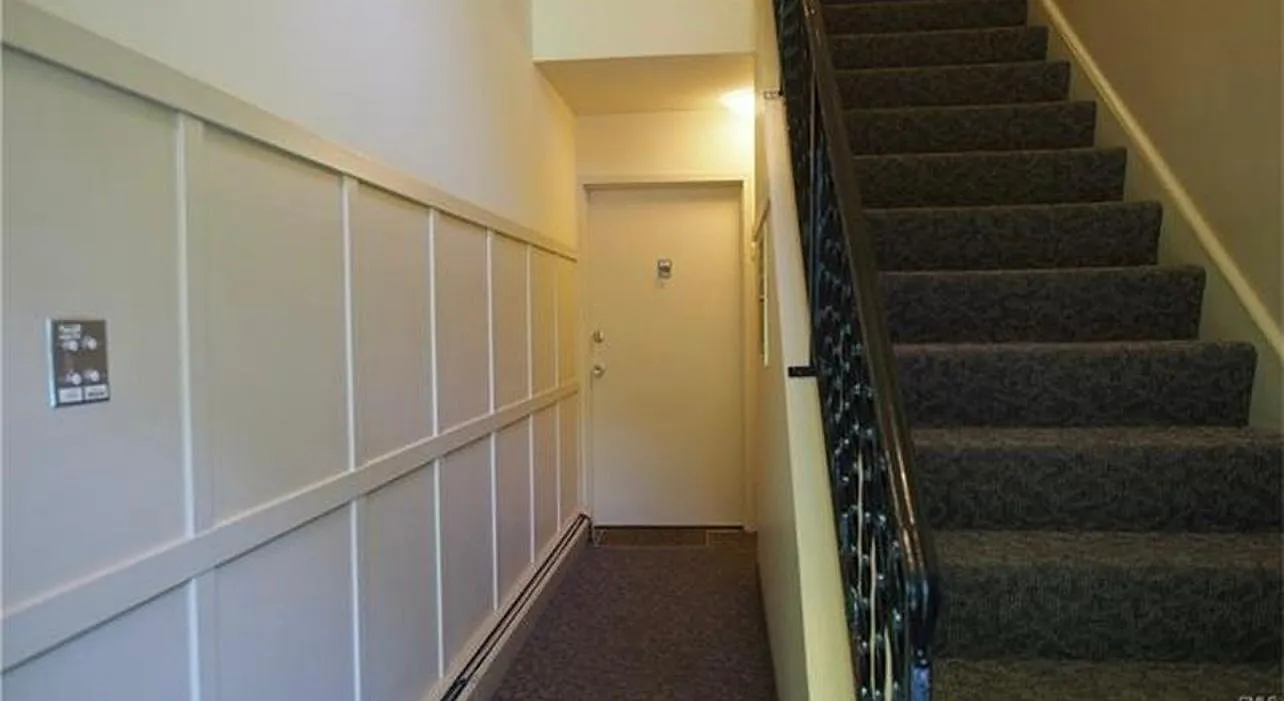 2 bed, 1145 sqft, $2,500 — Photo 4