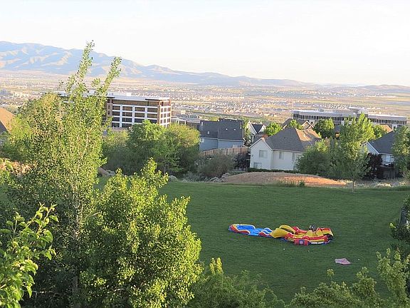 2nd image of 2537 W Pebble Creek Ln