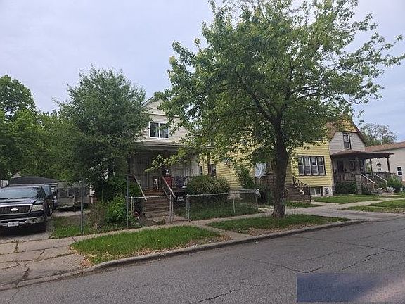 2nd image of 316 W 107th St