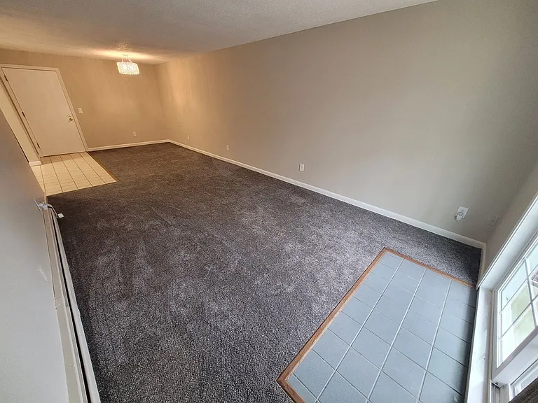 377 Huse Rd #3 — Photo 4