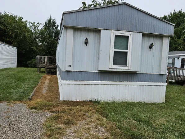 183 SE Highway 13 #19, Warrensburg, MO 64093