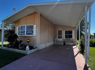 24 Flores Del Norte, Fort Pierce, FL 34951