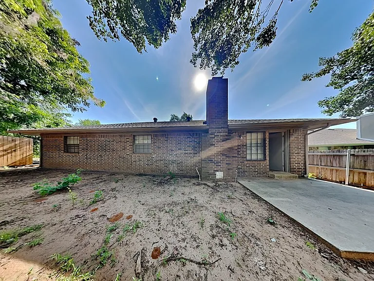 1817 Tim Dr — Photo 16