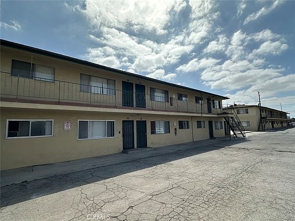 5th image of 4861 Clara St