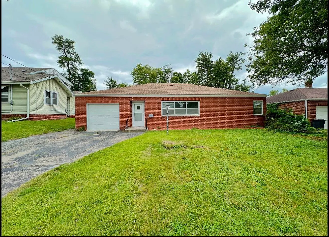 3 bed, 1628 sqft, $1,850 — Photo 1