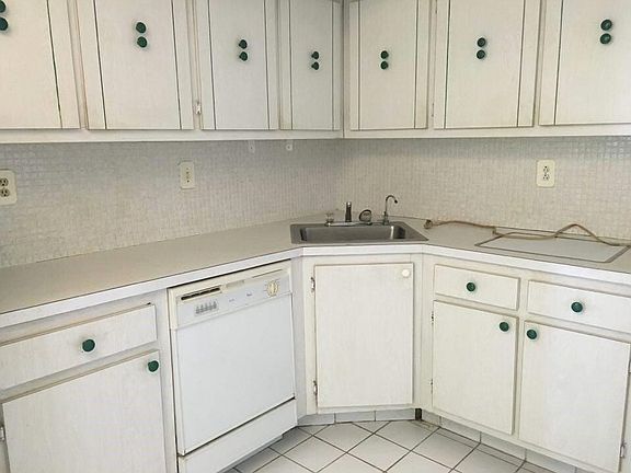 3rd image of 2750 183rd Street # Fl 26th