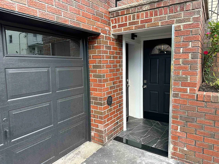 219 Cliff St #G — Photo 11