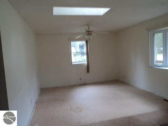 5th image of 5399 Wildwood Dr