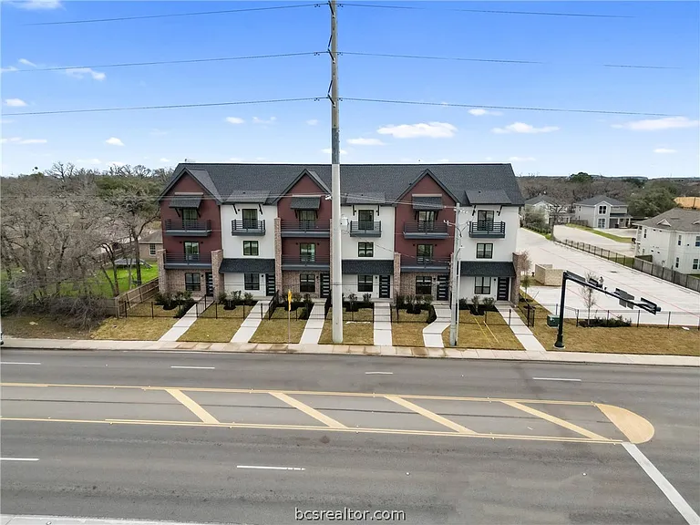 310 Fairway Dr #113 — Photo 7