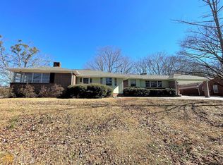 407 Ridgecrest Dr, Elberton, GA 30635