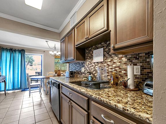 5th image of 220 N Driftwood Bay Unit 40A