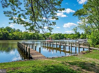 7847 Leymar Rd, Glen Burnie, MD 21060