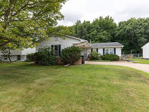 2nd image of 1901 47th Street Ct