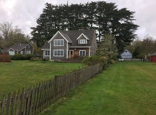 34008 Territory Rd, Oysterville, WA 98641