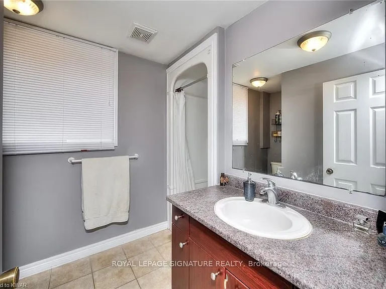 29 Marshall St #B — Photo 14
