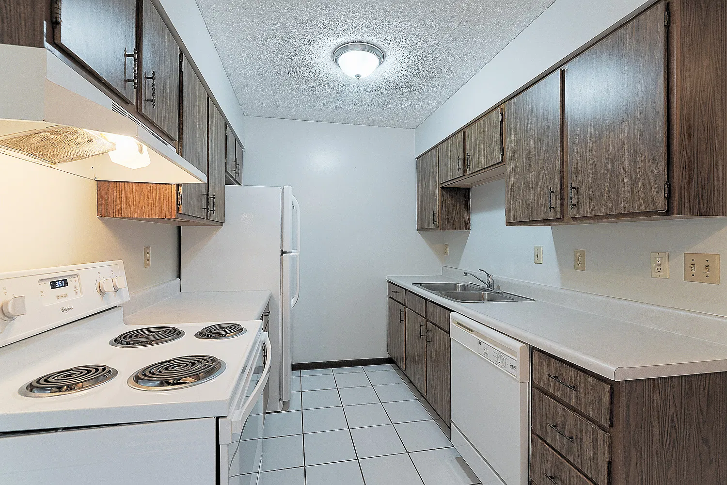 1 bed, 678 sqft, $689 — Photo 4