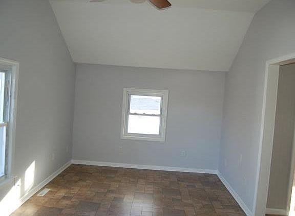 5th image of 1026 S 56th Ter
