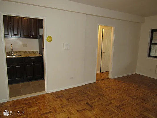 Rented by Kian Realty | media 6