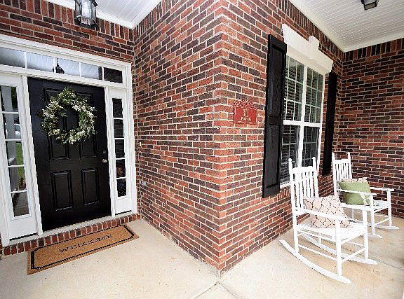 2nd image of 311 Bainbridge Dr