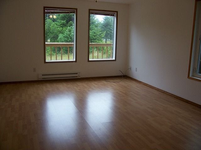 2nd image of 145 Tahola St SE