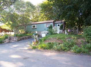 102 Dodge St, Nashua, NH 03064