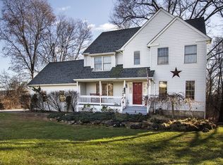 2 Pembrook Ct, Great Meadows, NJ 07838