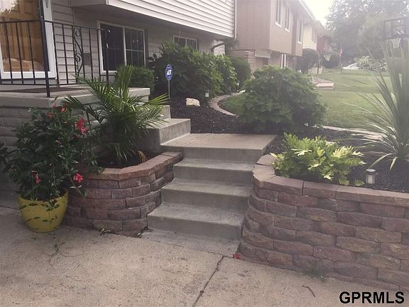 2nd image of 10211 Weir St