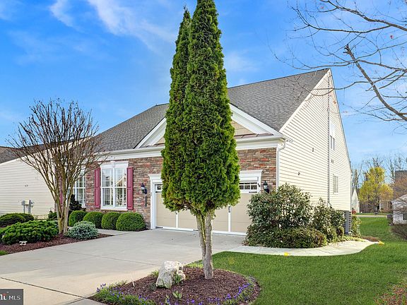 2nd image of 36 Mendota Way