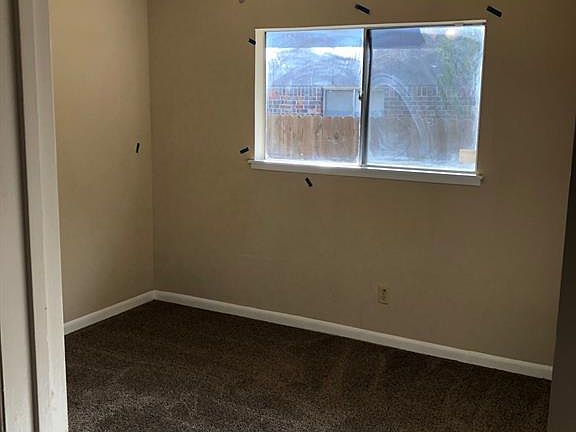 2nd image of 1400 Sequoia Dr