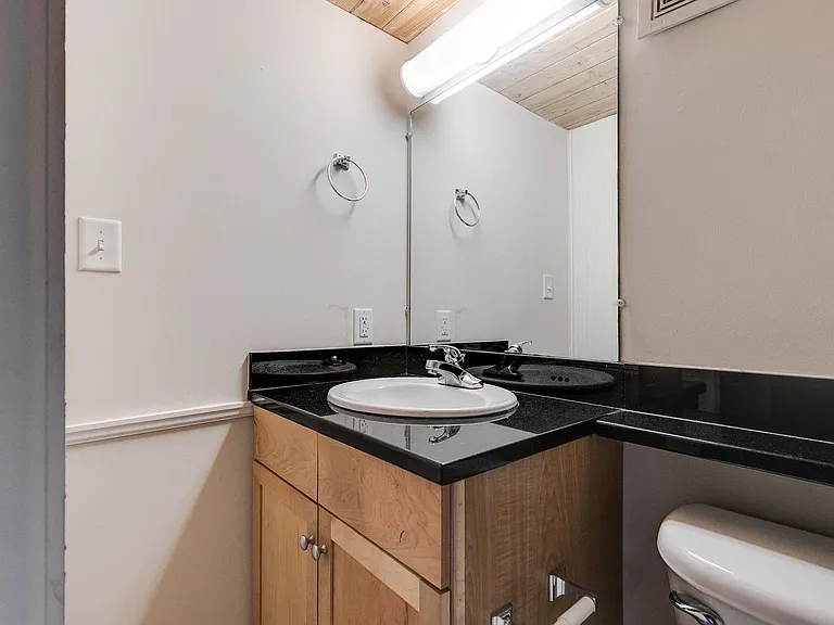 The Corner Lofts — Photo 38