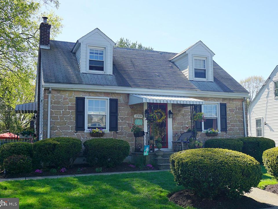 1st image of 2209 Worthington Ave