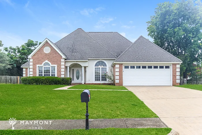 8747 Rolling Hills Dr