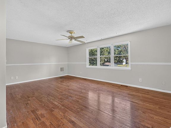 5th image of 2612 Cimarron Dr