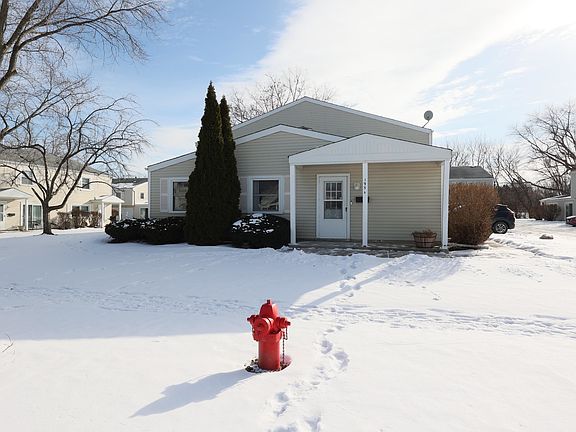 2nd image of 195 Mary Ct Unit A