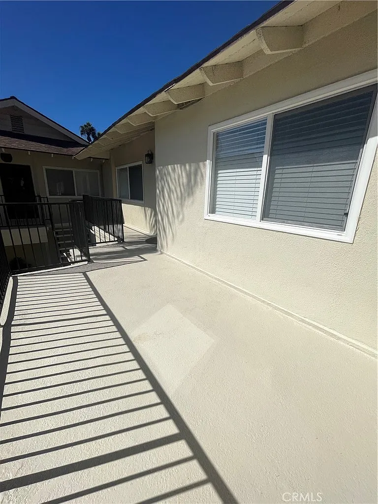2 bed, 800 sqft, $3,500 — Photo 4