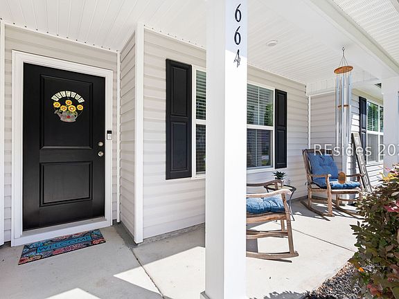 4th image of 664 Ridgeland Lakes Dr